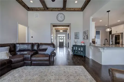Entry Way - 33 River Birch Dr, Euharlee, GA 30145 photo 3 of 4