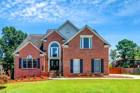 556 Antietam Dr, Stone Mountain, GA 30087