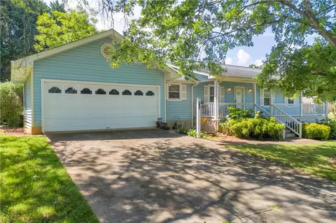 4336 Woodfield Dr, Gainesville, GA 30507