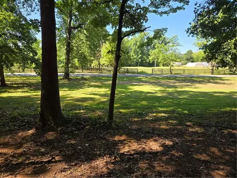97 Bevil Ridge Rd SE, Emerson, GA 30137