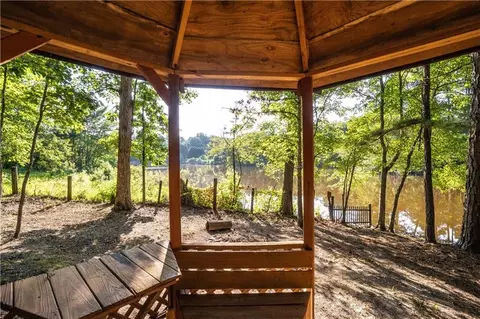 View/Area - 100 Lakeside Dr, Covington, GA 30016 photo 1 of 10