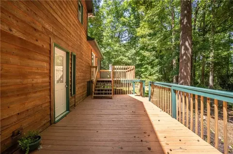 Exterior - 100 Lakeside Dr, Covington, GA 30016 photo 7 of 17