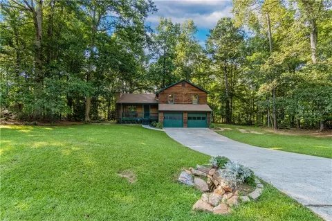 Exterior - 100 Lakeside Dr, Covington, GA 30016 photo 2 of 17