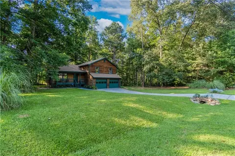 Exterior - 100 Lakeside Dr, Covington, GA 30016 photo 3 of 17