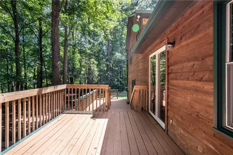 Exterior - 100 Lakeside Dr, Covington, GA 30016 photo 8 of 17