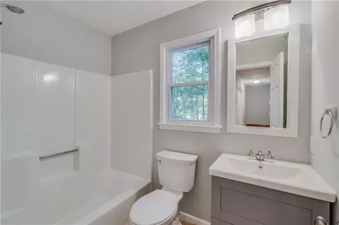 Bath - 100 Lakeside Dr, Covington, GA 30016 photo 2 of 4