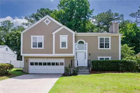 11155 Abbotts Station Dr, Duluth, GA 30097