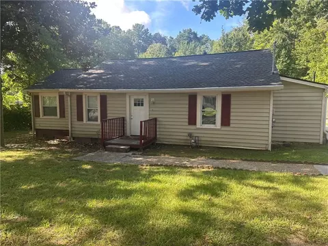 399 Gresham Rd SW, Mableton, GA 30126