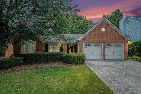 2532 Crofton Ct, Suwanee, GA 30024