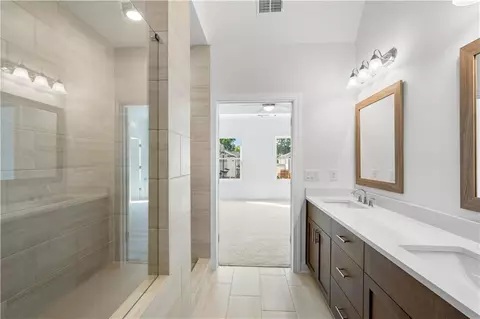 Bath - 2531 High Brow St #41, Duluth, GA 30096 photo 2 of 6