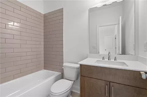 Bath - 2531 High Brow St #41, Duluth, GA 30096 photo 4 of 6