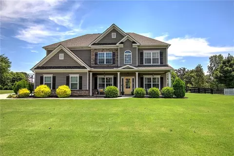 269 Riverboat Dr SW, Adairsville, GA 30103