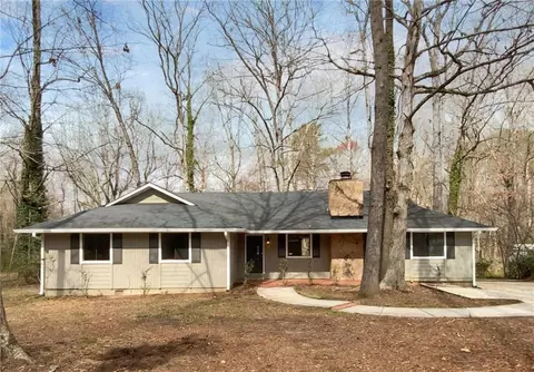 130 Ashley Oaks Dr, Mcdonough, GA 30253