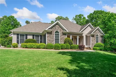 132 Copper Hills Dr, Canton, GA 30114