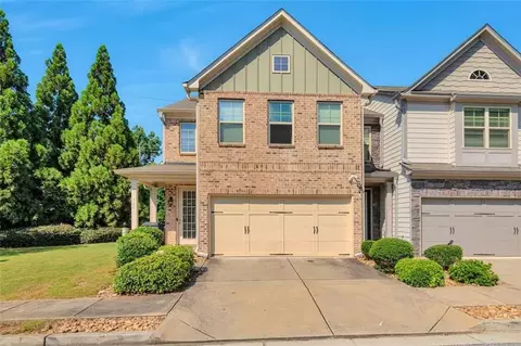 566 Jody Pl, Lilburn, GA 30047