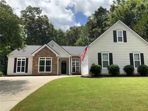 1165 Emperor Ln, Hoschton, GA 30548