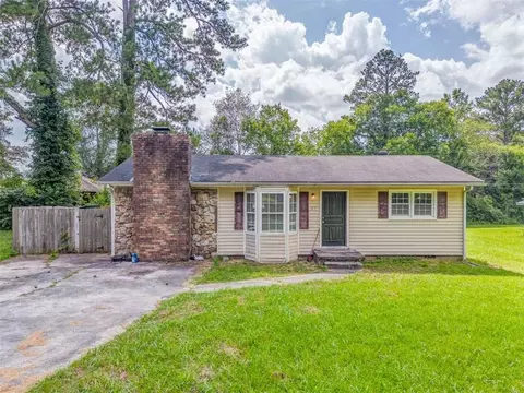 57 North Dr, Armuchee, GA 30105