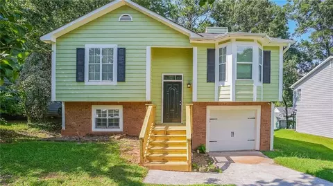 5042 Chadwick Ct, Decatur, GA 30035
