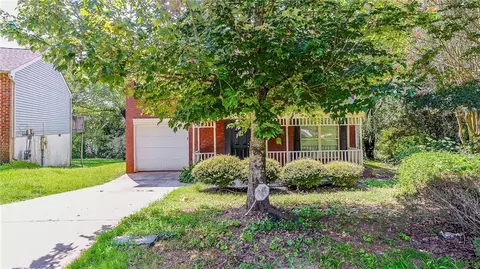 2067 Raintree Pl, Lithonia, GA 30058