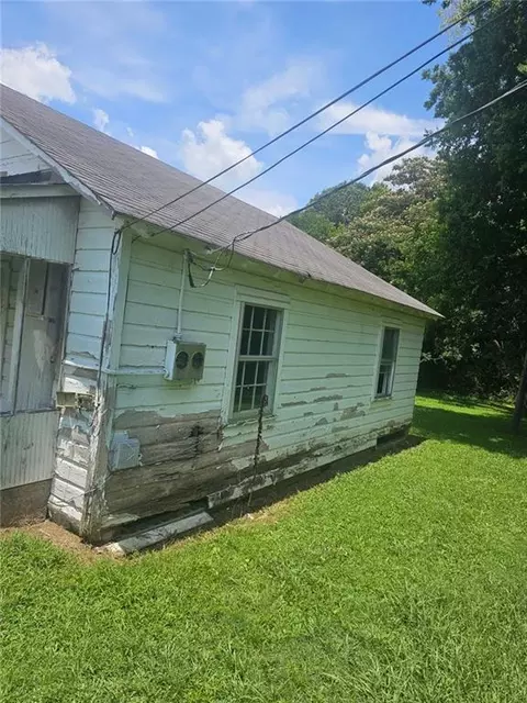 65 Violet Ln, Summerville, GA 30747