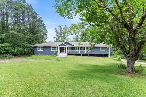 185 Lee Path, Acworth, GA 30102