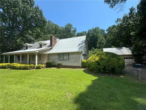 1941 Canton Hwy, Cumming, GA 30040