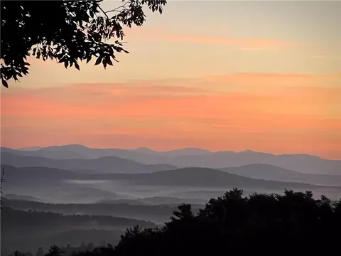 5573 Red Fox Dr, Dawsonville, GA 30534