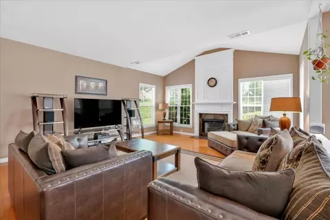 4997 Rustic Canyon Dr, Suwanee, GA 30024 photo 9