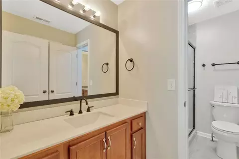 Bath - 925 Bethany Rd, Covington, GA 30016 photo 8 of 11