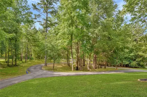 Exterior - 925 Bethany Rd, Covington, GA 30016 photo 7 of 14