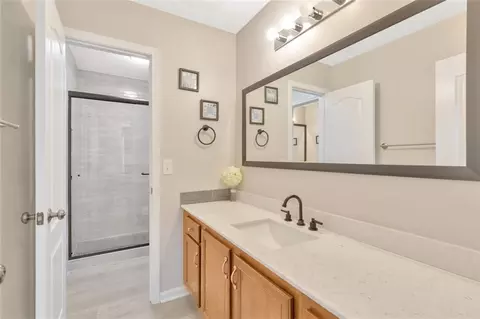 Bath - 925 Bethany Rd, Covington, GA 30016 photo 4 of 11
