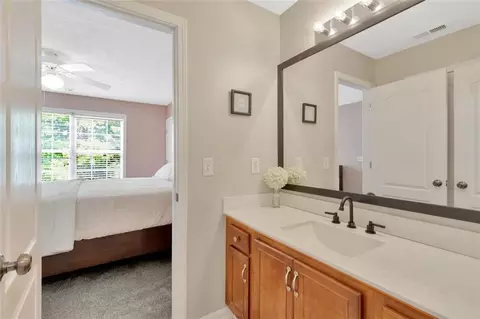 Bath - 925 Bethany Rd, Covington, GA 30016 photo 6 of 11