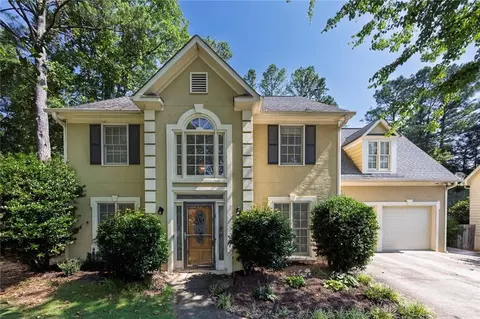 639 Radford Cir, Woodstock, GA 30188