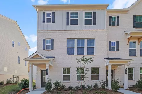 221 Lytham Dr SE, Mableton, GA 30126