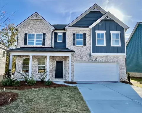 1836 Kingsmere Run Dr, Loganville, GA 30052