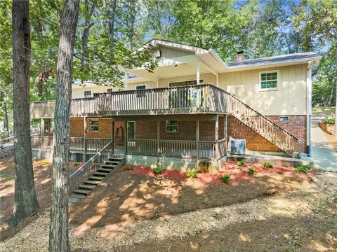Exterior - 8915 Bridgeview Cir, Gainesville, GA 30506 photo 14 of 14