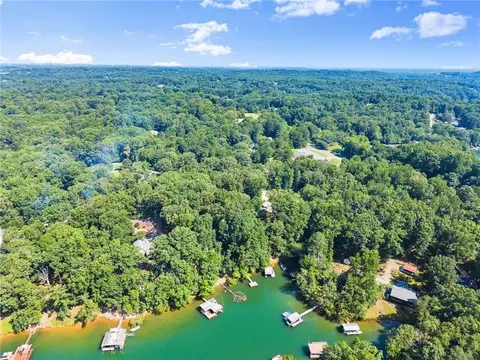 View/Area - 8915 Bridgeview Cir, Gainesville, GA 30506 photo 13 of 16