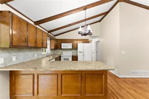 Kitchen - 8915 Bridgeview Cir, Gainesville, GA 30506 photo 2 of 2