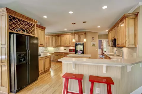 Kitchen - 7075 Brixton Pl, Suwanee, GA 30024 photo 6 of 9