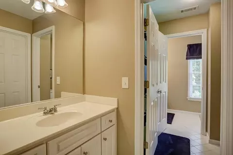 Bath - 7075 Brixton Pl, Suwanee, GA 30024 photo 6 of 8