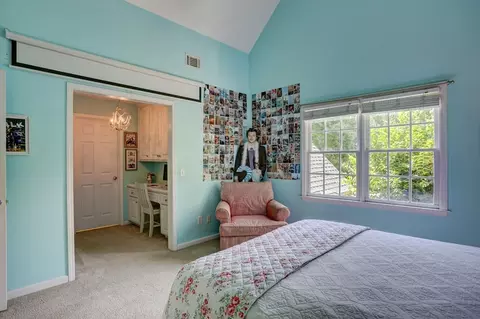 Bedroom - 7075 Brixton Pl, Suwanee, GA 30024 photo 5 of 8
