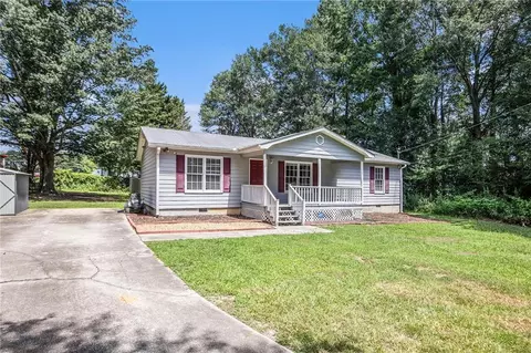 133 Pine Haven Dr, Carrollton, GA 30116