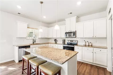 Kitchen - 1052 Longleaf Trce, Monroe, GA 30656 photo 1 of 4