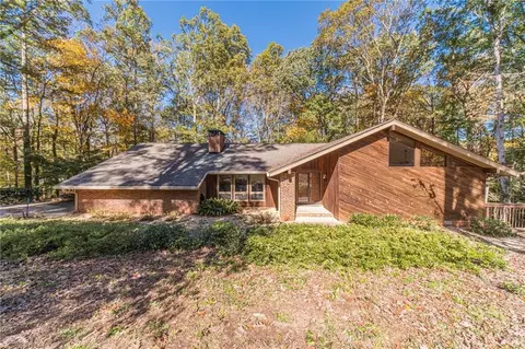 2612 Country Club Dr SE, Conyers, GA 30013