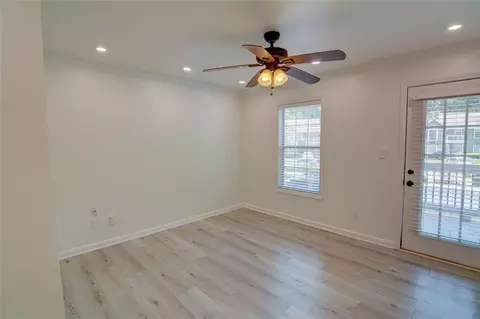 411 Berkeley Woods Dr, Duluth, GA 30096 photo 19