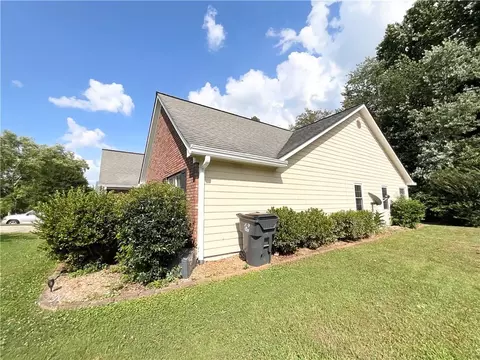 Exterior - 3070 Bugle Dr, Duluth, GA 30096 photo 4 of 22