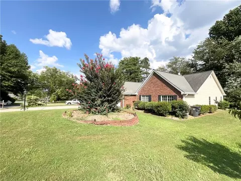 Exterior - 3070 Bugle Dr, Duluth, GA 30096 photo 5 of 22