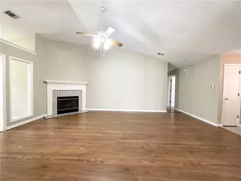 Living - 3070 Bugle Dr, Duluth, GA 30096 photo 4 of 10