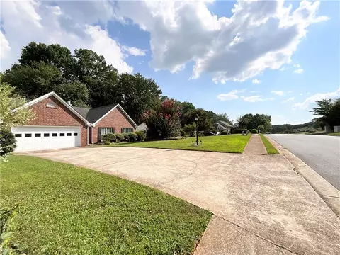 Exterior - 3070 Bugle Dr, Duluth, GA 30096 photo 7 of 22