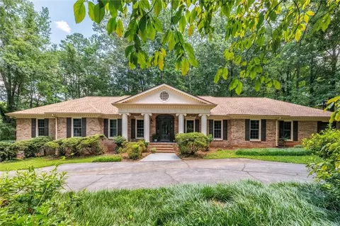 6141 Windsong Way, Stone Mountain, GA 30087